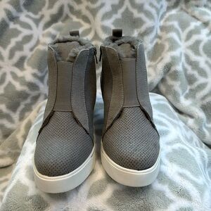 Like New - Maurices Wedge Bootie - Size 7